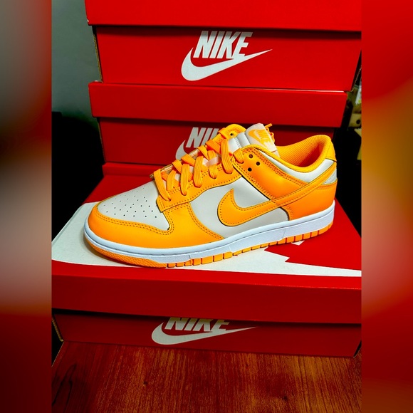 Nike Dunk Low Wmns “Peach Cream” size 6.5 - Picture 1 of 1